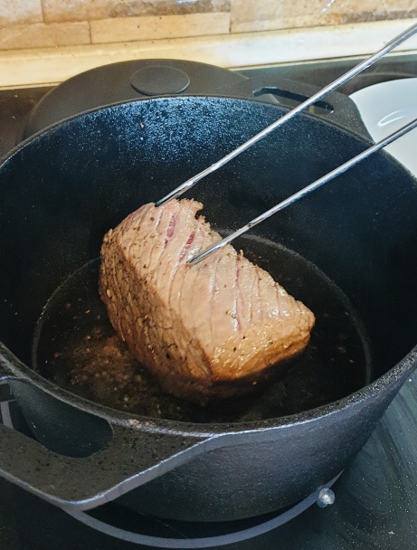 Hovädzie so smotanovo-zeleninovou omáčkou v jednom hrnci (fotorecept) - obrázok 2