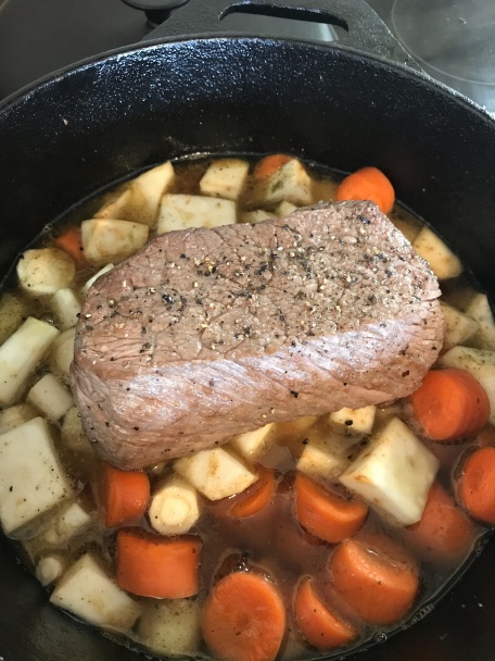 Hovädzie so smotanovo-zeleninovou omáčkou v jednom hrnci (fotorecept) - obrázok 5