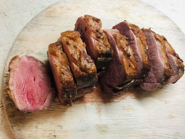 Kačacie prsia s lokšami a kapustou s jabĺčkom (fotorecept) - obrázok 9