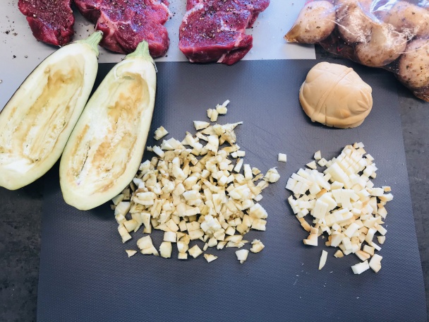 Roštenka Kamado Joe I. s plneným baklažánom (fotorecept) - obrázok 3