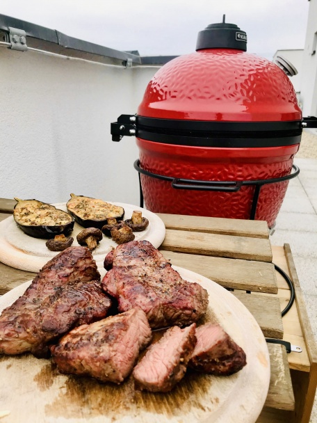 Roštenka Kamado Joe I. s plneným baklažánom (fotorecept) - obrázok 7