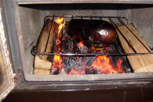 Sultánova pochúťka - jahňací perkelt na baklažánovom pyré - obrázok 3