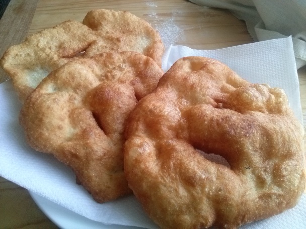 Chlieb a langoše z jedného cesta (fotorecept) - obrázok 9