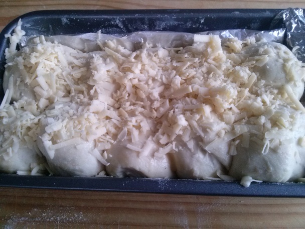 Syrovo-cibuľový bochník (fotorecept) - obrázok 5