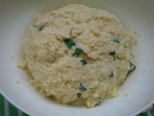 Zemiakovo-bryndzové krokety na bryndzovom bešameli - obrázok 4