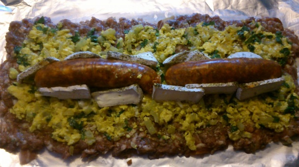 Roláda z mletého mäsa plnená klobásou - cholesterová bomba (fotorecept) - obrázok 7