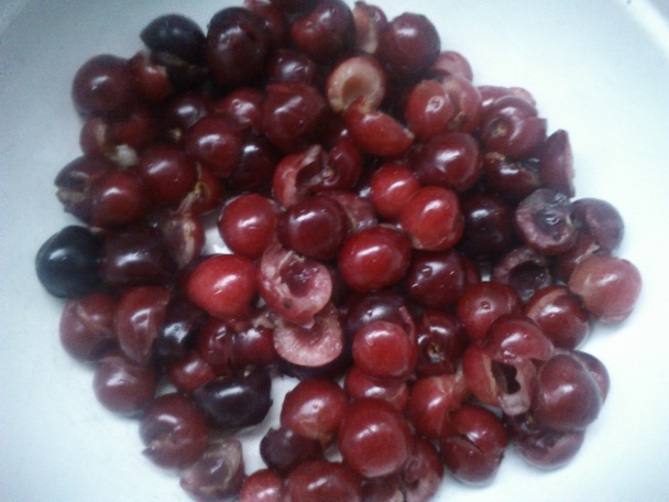 Expresná pudingová žemľovka s čerešňovou omáčkou (fotorecept) - obrázok 5