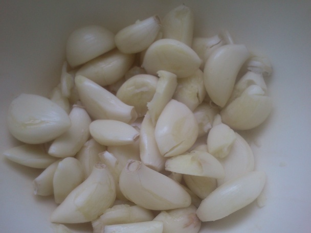 Dip z pečeného cesnaku a bielej fazule (fotorecept) - obrázok 1