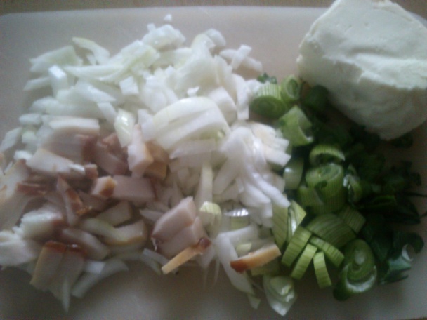 Bravčovo-bryndzová roláda, zelerové zemiaky (fotorecept) - obrázok 1