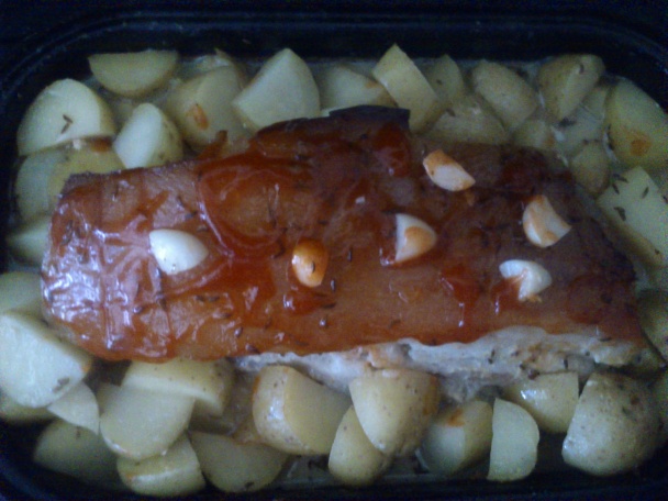 Bôčik pečený v mlieku s cesnakom, francúzska cibuľová zálievka (fotorecept) - obrázok 2