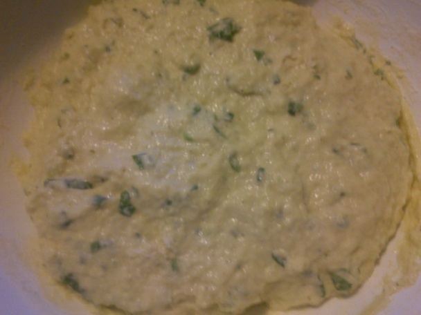 Halušky z cukety; mleté mäso v paradajkovej omáčke s cuketovými šupkami - obrázok 7