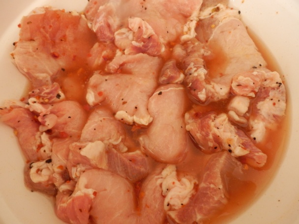 Karé v pivovej marináde, smotanovo-pórové zemiaky (fotorecept) - obrázok 1