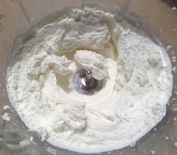 Slaninkovo-tvarohová nátierka s medvedím cesnakom (fotorecept) - obrázok 4