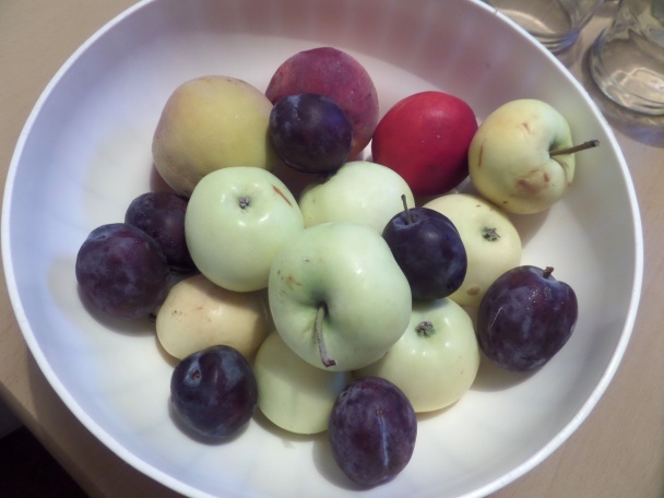 Nepečená torta z pečeného ovocia s krémom z mascarpone (fotorecept) - obrázok 1