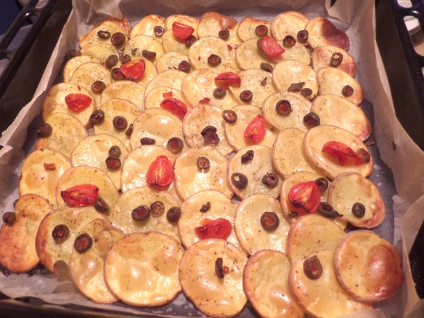 Mäsové guľky s čubricou a zemiakovými čipsami (fotorecept) - obrázok 6