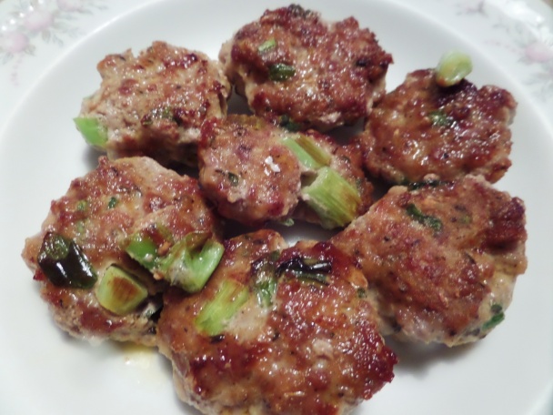 Mäsové guľky s čubricou a zemiakovými čipsami (fotorecept) - obrázok 7