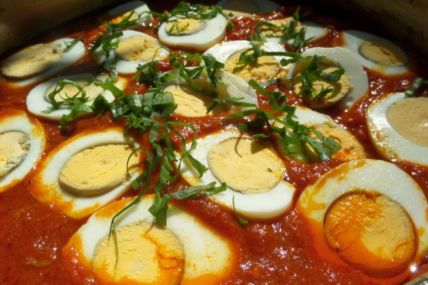 Madráske vajcové karí - obrázok 2