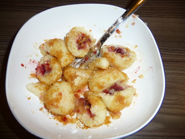 Zemiakové ovocné knedličky - obrázok 1