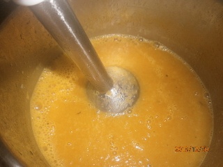 Zeleninová krémová polievka s chrumkavými lupeňmi (fotorecept) - obrázok 2