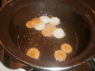 Zeleninová krémová polievka s chrumkavými lupeňmi (fotorecept) - obrázok 3