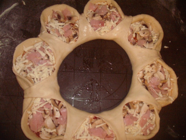 Slaný plnený koláč kvetinka (fotorecept) - obrázok 13