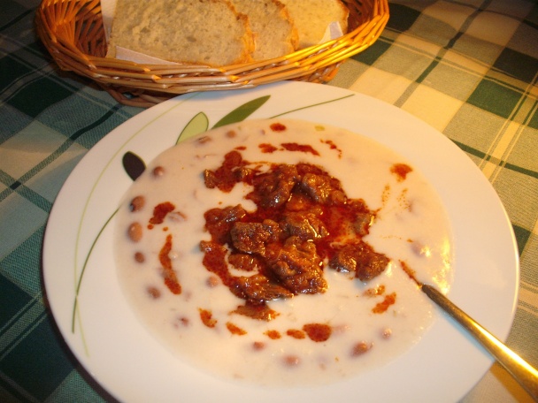 Fazuľový prívarok s hovädzím perkeltom (fotorecept) - obrázok 4