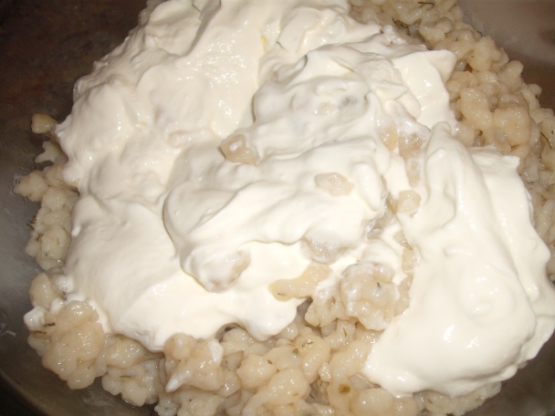 Filety zo sumca s rajčinovou omáčkou a smotanovo-kôprovými haluškami - obrázok 7