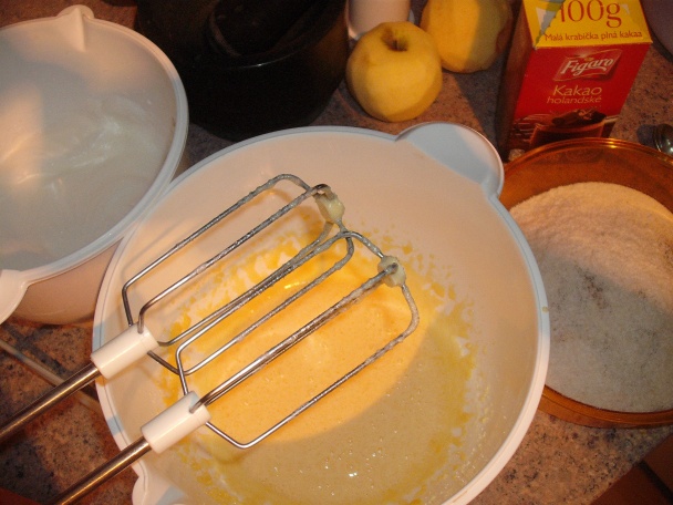 Jablková bábovka bez tuku (fotorecept) - obrázok 1