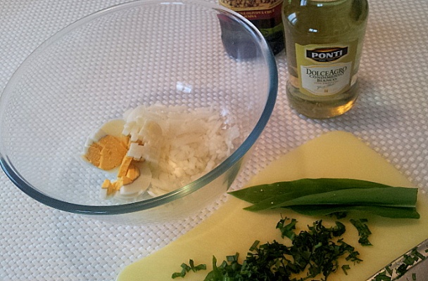 Šalátová zálievka s poslami jari - obrázok 1