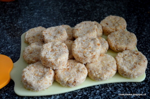 Syrovo-bryndzové karbonátky s cviklovo-uhorkovým šalátom (fotorecept) - obrázok 5