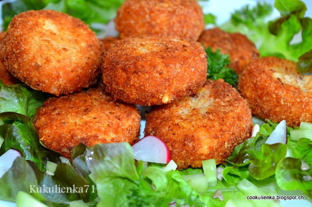 Syrovo-bryndzové karbonátky s cviklovo-uhorkovým šalátom (fotorecept) - obrázok 7