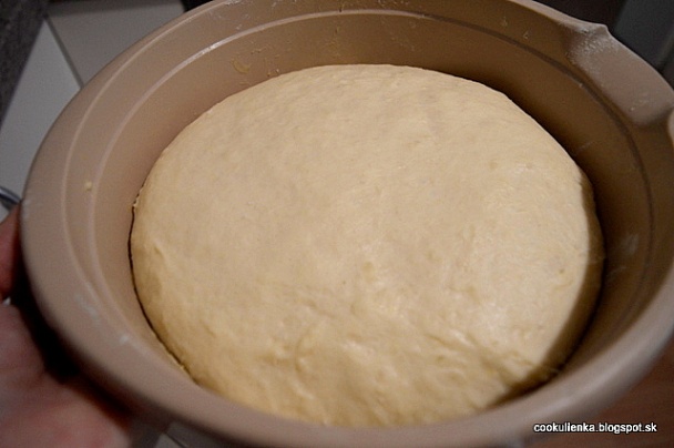 Dukátové buchtičky s vanilkovým pudingom (fotorecept) - obrázok 2