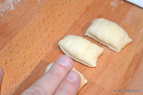 Dukátové buchtičky s vanilkovým pudingom (fotorecept) - obrázok 3