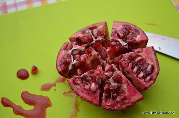Šalát s granátovým jablkom a avokádom (fotorecept) - obrázok 3
