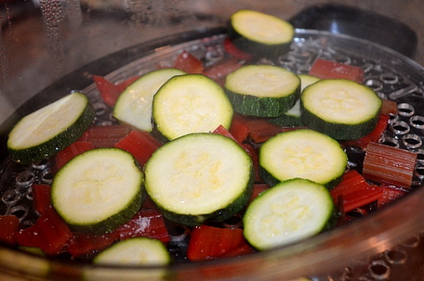 Pikantný mangold s cukinou a chorizom (fotorecept) - obrázok 1
