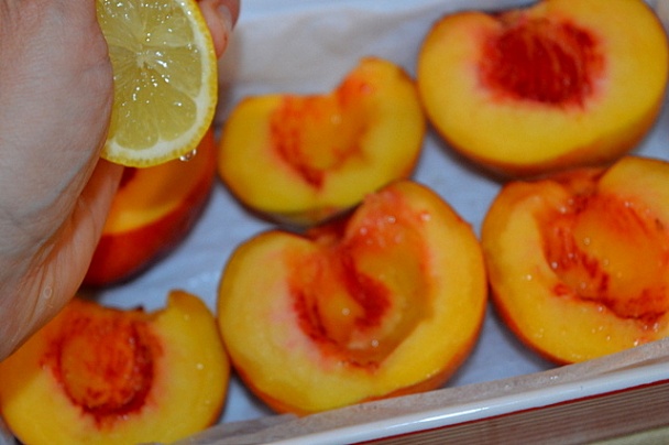 Pečené plnené broskyne (fotorecept) - obrázok 1