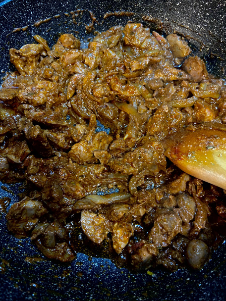 Kuracia pečeň restovaná na cibuli (fotorecept) - obrázok 3