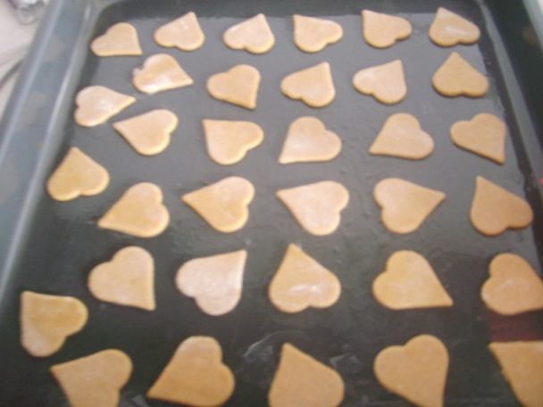 Veselé zliepané medovníčky s čokoládovou polevou - obrázok 1