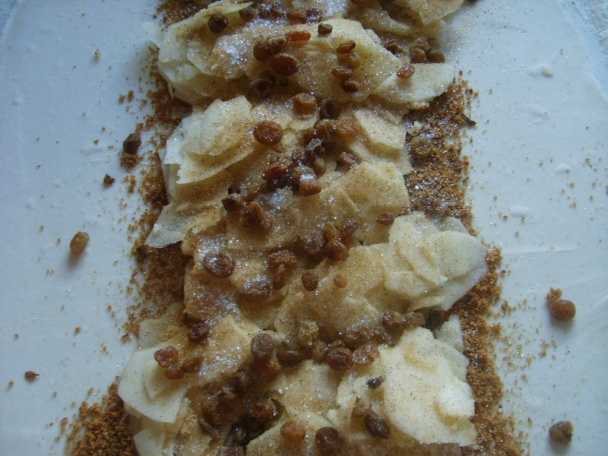 Jablkový závin so strúhaným perníkom (fotorecept) - obrázok 2