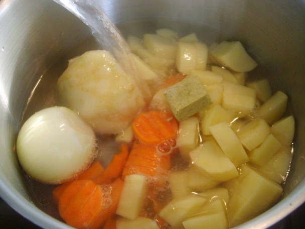 Babičkina bramboračka (fotopostup) - obrázok 1