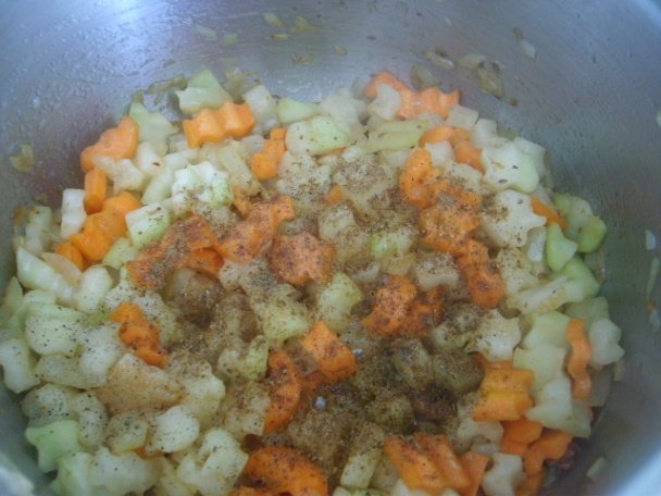 Kalerábová polievka so slaninkou - obrázok 2