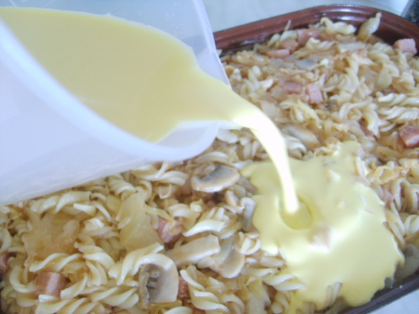 Zapekané cestoviny s kyslou kapustou a údeným mäskom (fotorecept) - obrázok 5