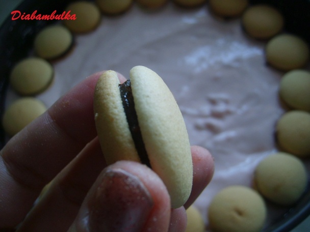 Nedeľná nepečená tortička s čerešňami - obrázok 1