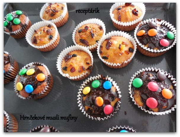 Hrnčekové müsli muffiny - obrázok 1