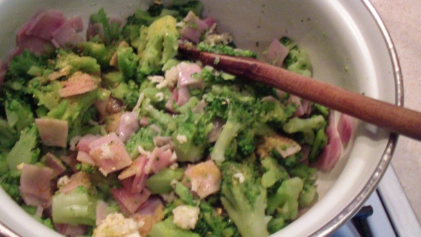 Zapekané cestoviny s brokolicou  - obrázok 1