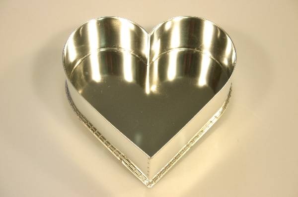 Slávnostná torta k MDŽ - obrázok 1