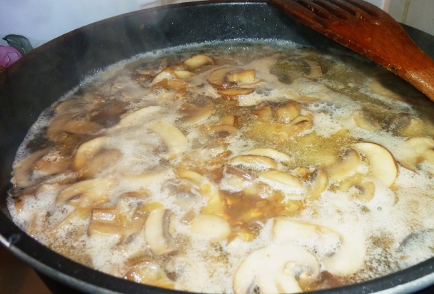 Bravčové prírodné rezne na šampiňónoch (fotorecept) - obrázok 4