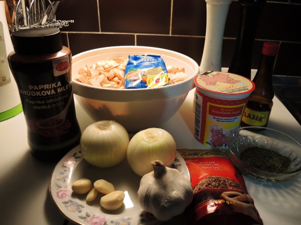 Hubárska sezóna pomaly končí, tak dajme jeden recept na rozlúčku: Hubová polievka (fotorecept) - obrázok 1