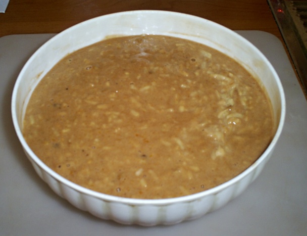 Šťavnatý koláčik s jablkami a orechami - obrázok 1