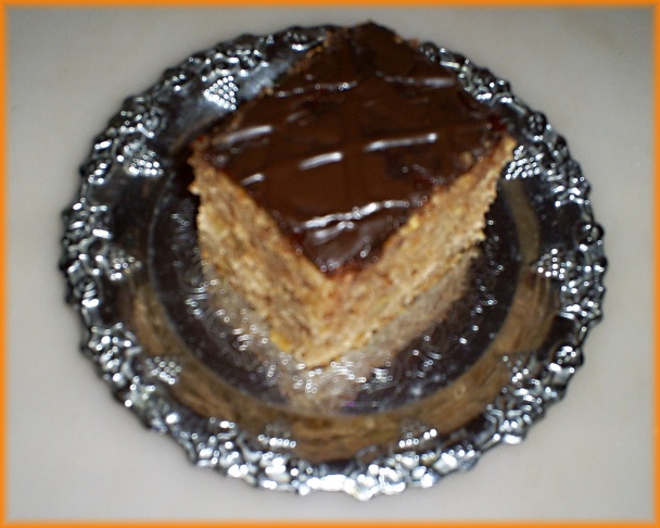 Šťavnatý koláčik s jablkami a orechami - obrázok 7